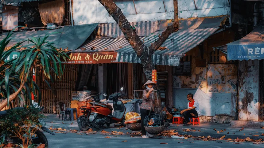 Teaching English in Vietnam: Essential Guide to Jobs and Living Abroad