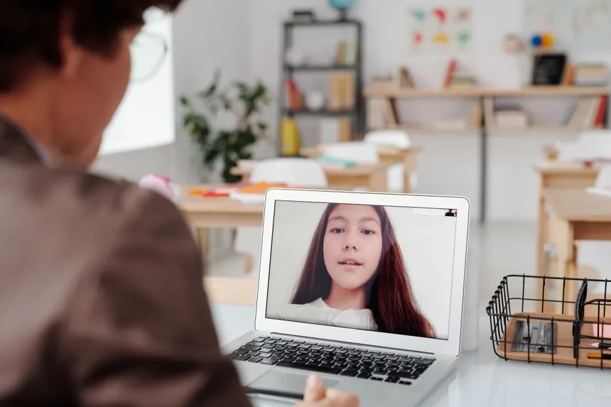 How to Teach English Online from Home: Step by Step Guide for 2024